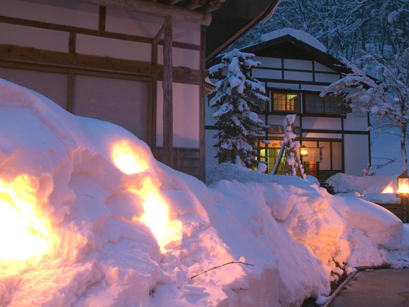 Lamp No Yado Aoni Onsen Hotel Hirakawa Bagian luar foto