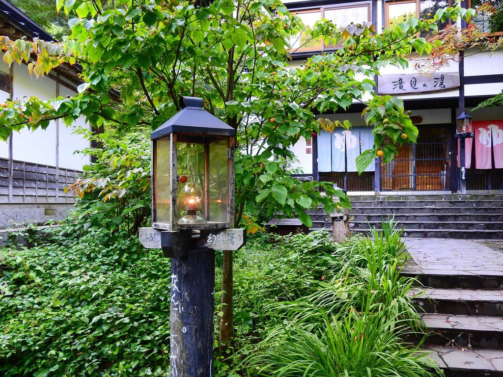 Lamp No Yado Aoni Onsen Hotel Hirakawa Bagian luar foto